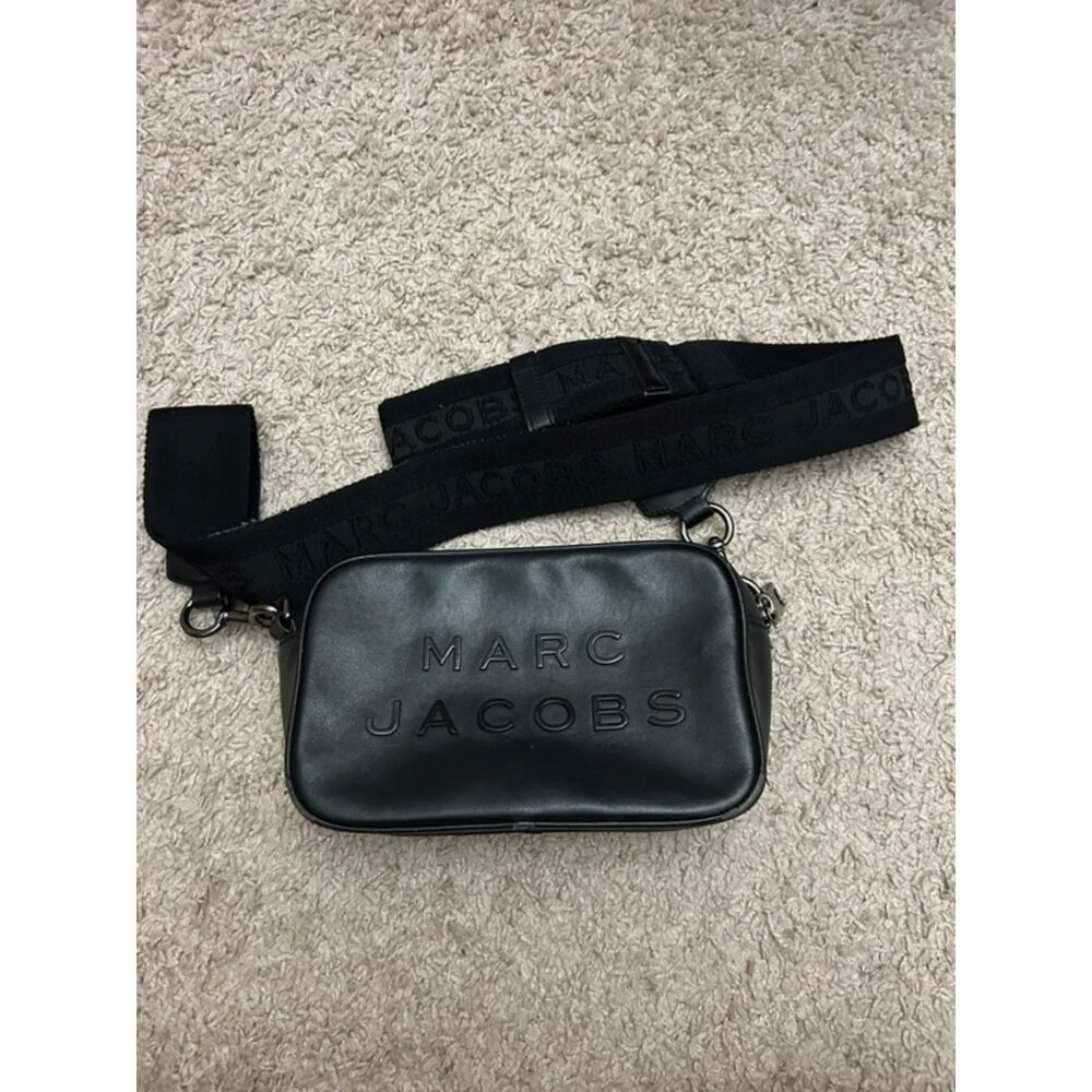Marc Jacobs Flash Embossed Leather Crossbody Bag in Black
